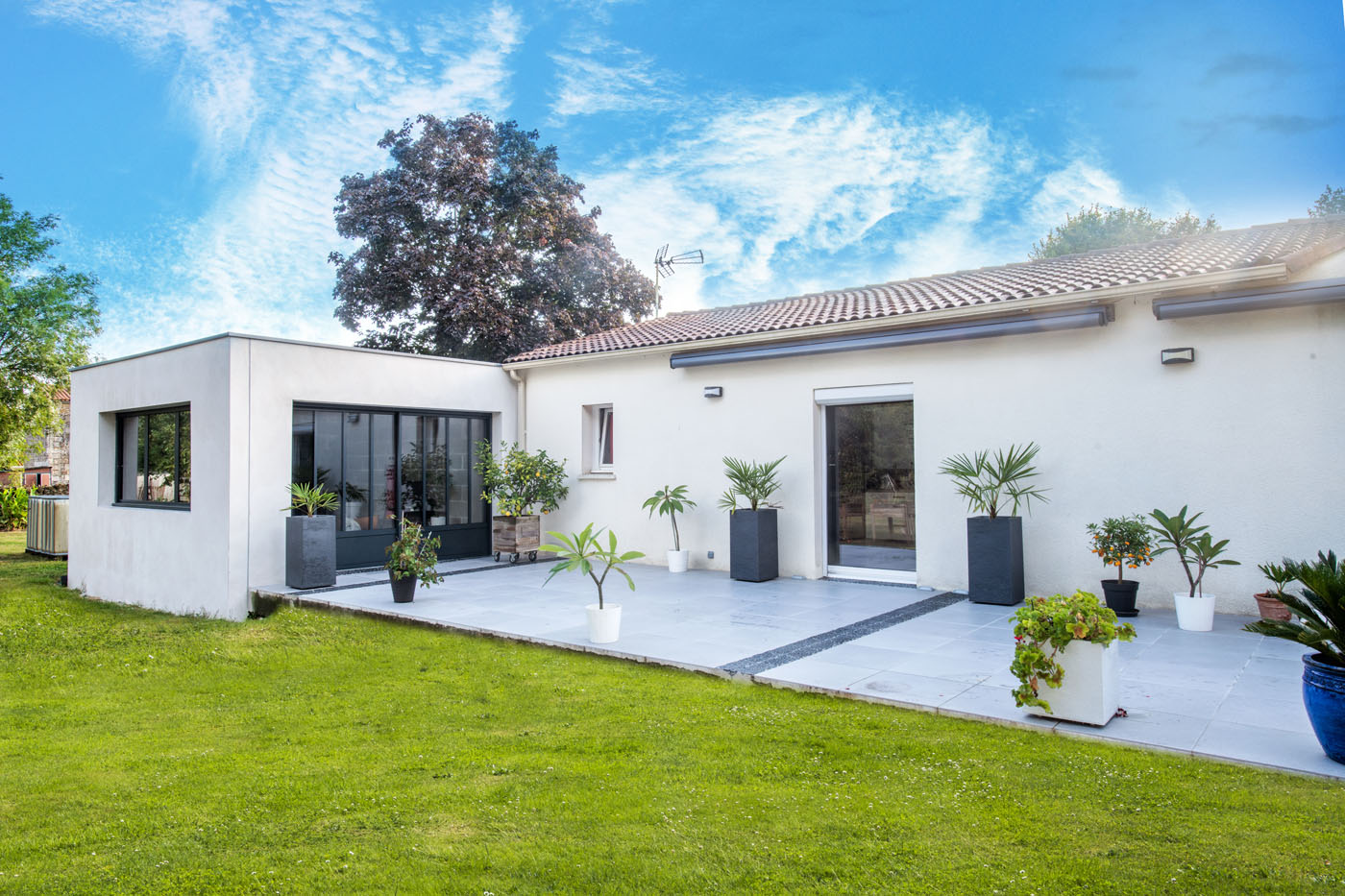 Voies d’accès - murs de clôture - claustras - portails et portillons