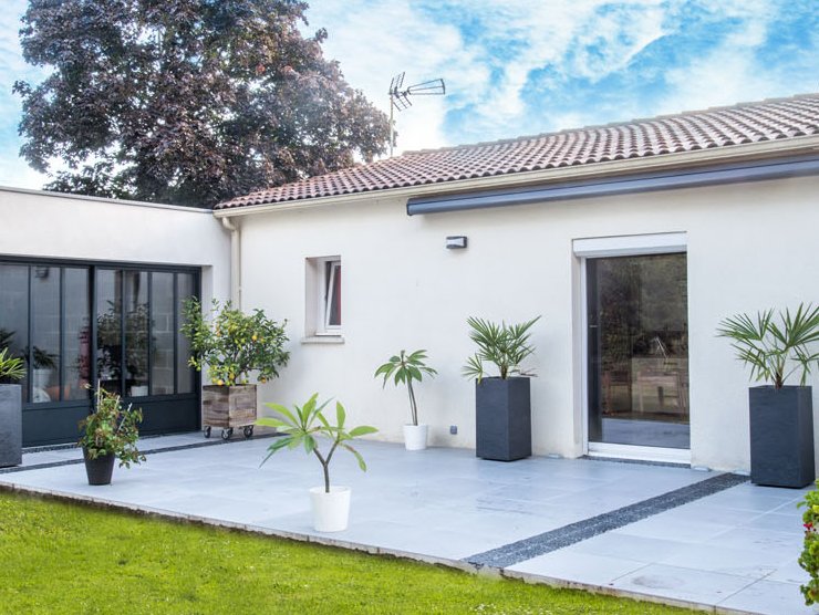 Extension avec toit plat